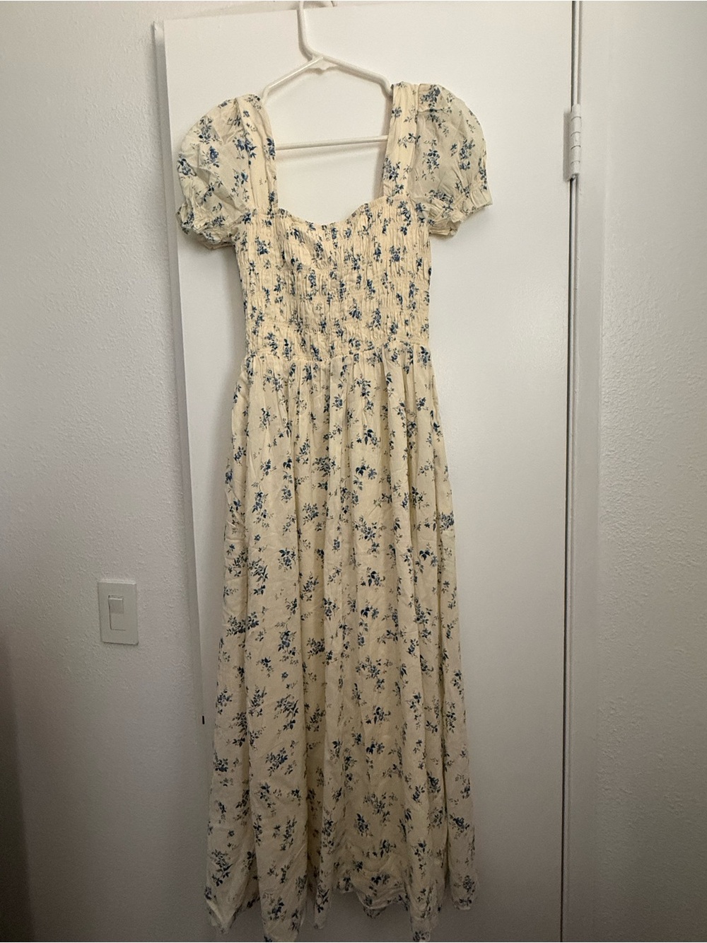 Reformation Miel Dress in Orlaya Size 4 - Picture 3 of 3